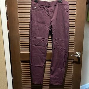 Nine West Jeans Heidi Pull on Straight Pant Size 12 Like New.🆕